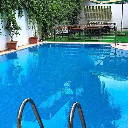 Sava Hotel 2*